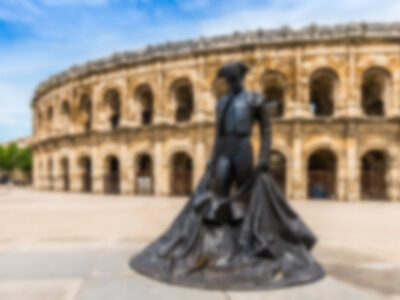nimes